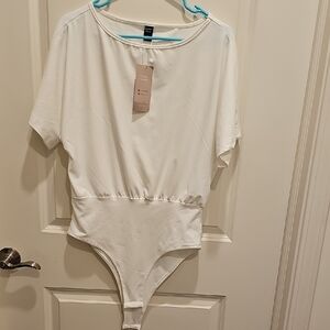 White Fitted Bodysuit with Buttoned Style
